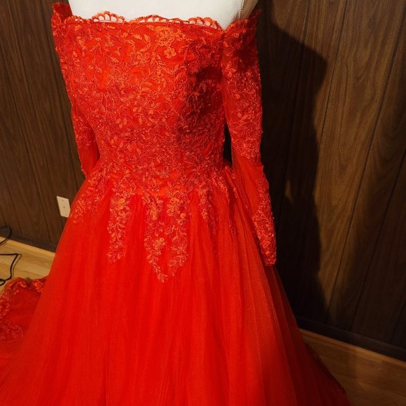 Hebeos Off The Shoulder Red Lace Wedding Dress - Picture 14 of 16